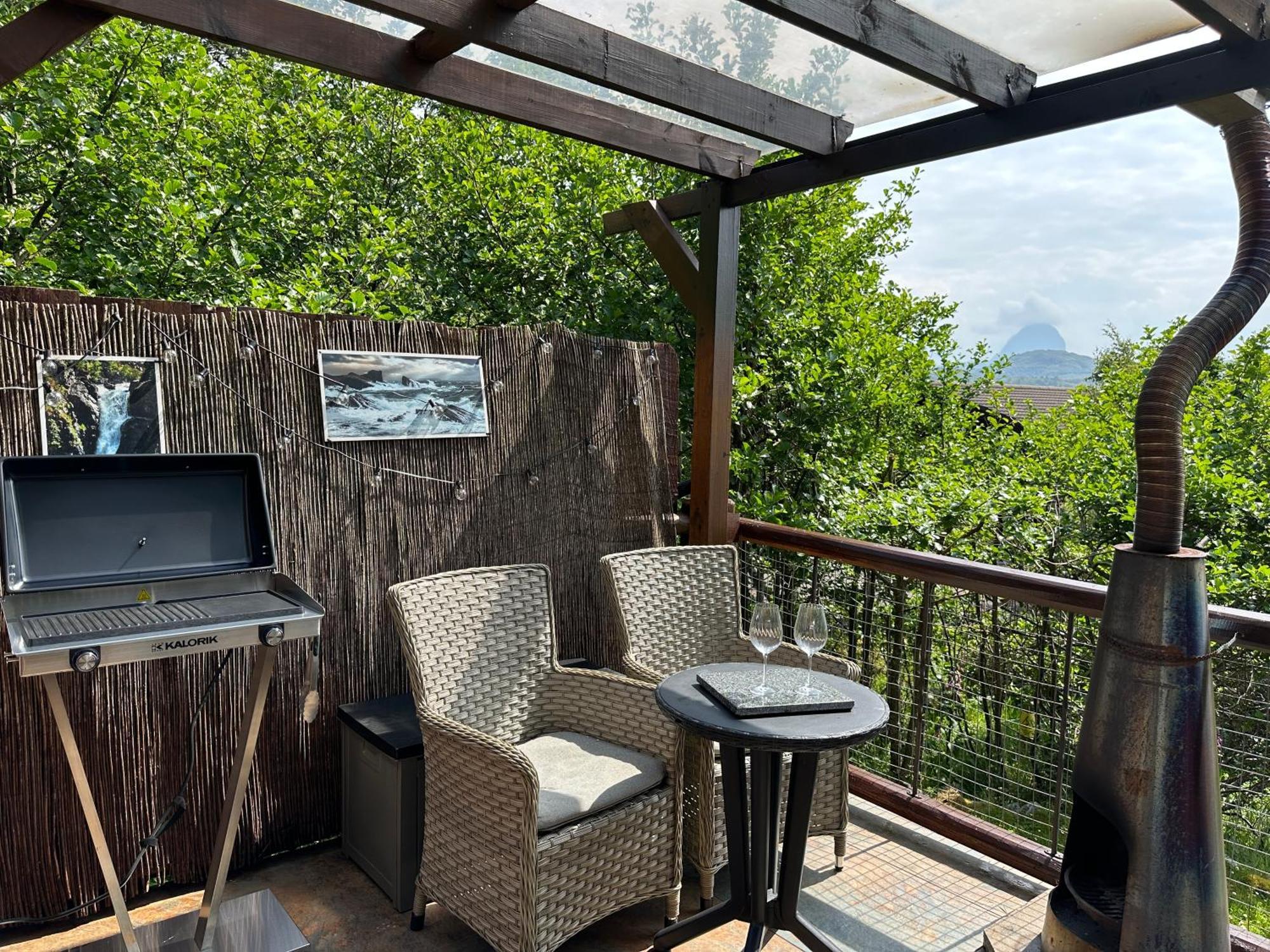 Hotel Mountview Pod Lochinver Exterior foto
